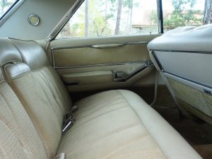 Cadillac DeVille 1964 hintere Sitzbank